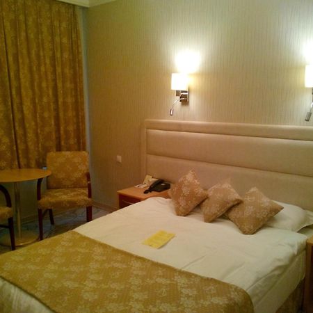 Kilim Hotel Izmir Esmirna Quarto foto